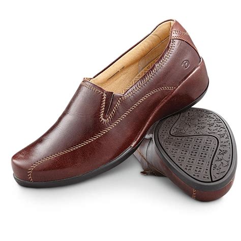 women's brown leather casual shoes.